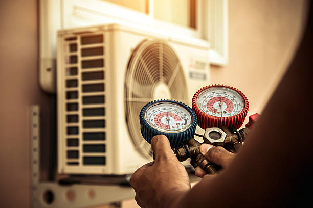 Professional Ductwork Repair technician working in Thousand Palms, CA